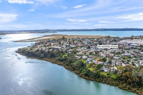 Photo of property in 34a Abbotleigh Avenue, Te Atatu Peninsula, Auckland, 0610