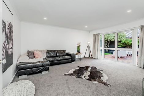 Photo of property in 2/57 Cutts Road, Russley, Christchurch, 8042