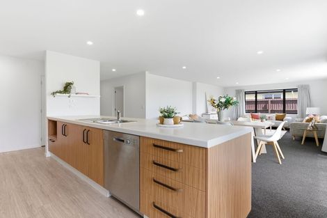 Photo of property in 28 Burnham School Road, Rolleston, 7614