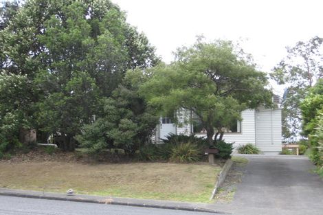 Photo of property in 2/90 Target Road, Totara Vale, Auckland, 0629
