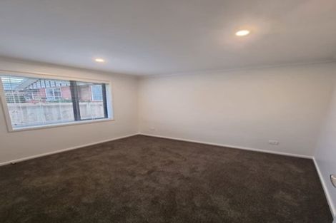 Photo of property in 27 Applemoors Way, Riverhead, 0820