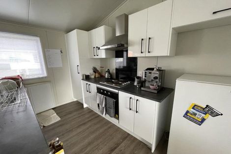 Photo of property in 12 Victory Place, Aramoho, Whanganui, 4500