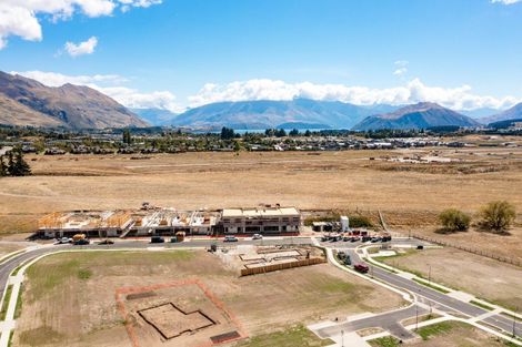 Photo of property in 4 Raspberry Close, Wanaka, 9382
