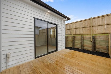 Photo of property in 4 Wild Flower Way, Karaka, Papakura, 2113