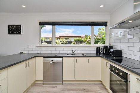 Photo of property in 26 Hadlow Place, Burnside, Christchurch, 8041