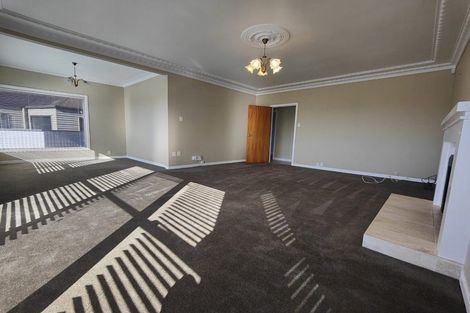 Photo of property in 37 Churchill Road, Cockle Bay, Auckland, 2014