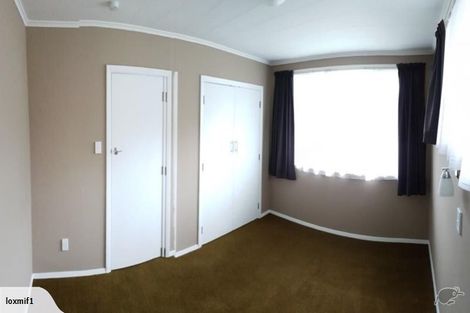 Photo of property in 1/6 Moeraki Road, Maoribank, Upper Hutt, 5018