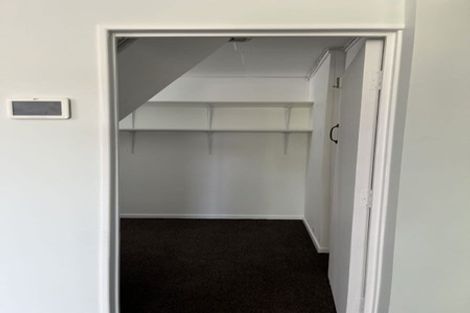 Photo of property in 9 William Souter Street, Forrest Hill, Auckland, 0620