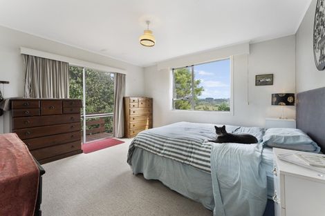 Photo of property in 19 Graves Street, Eltham, 4322