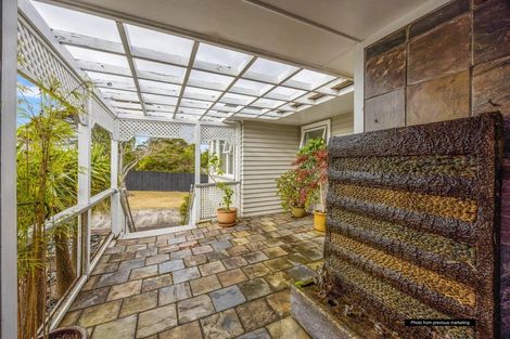 Photo of property in 1a Pleasant Road, Glen Eden, Auckland, 0602