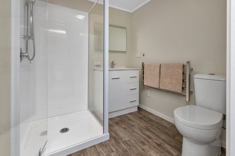 Photo of property in 16 Pah Road, Onerahi, Whangarei, 0110