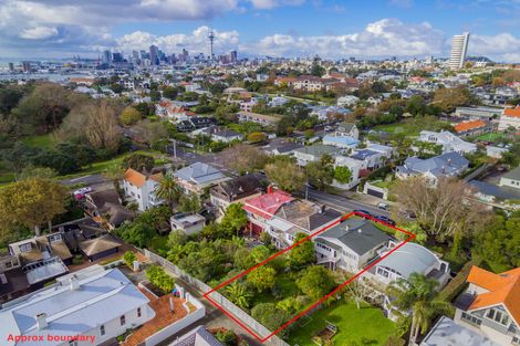 Photo of property in 45 Sarsfield Street, Herne Bay, Auckland, 1011