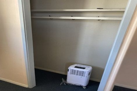 Photo of property in 11 Virgil Place, Northcote, Christchurch, 8052