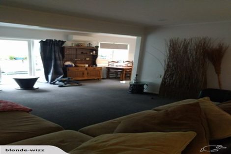 Photo of property in 28 Northfield Road, Waitakere, Auckland, 0816