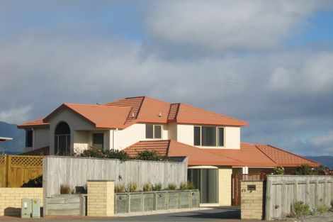 Photo of property in 27 Millennium Hill, Paraparaumu, 5032