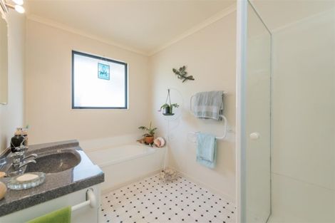 Photo of property in 38 Malthouse Crescent, Brightwater, 7022