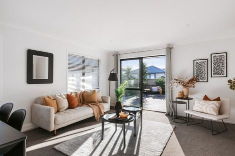 Photo of property in 27 Silver Fern Lane, Papamoa, 3118