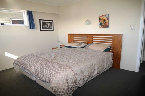 Photo of property in 395 Warspite Avenue, Ascot Park, Porirua, 5024
