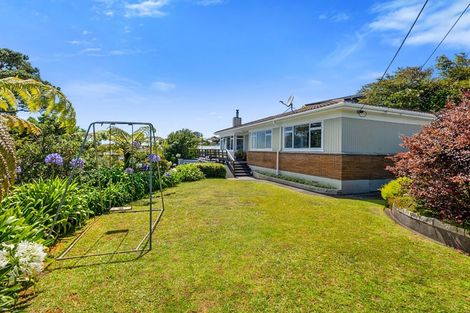 Photo of property in 18 Mount View Place, Spotswood, New Plymouth, 4310