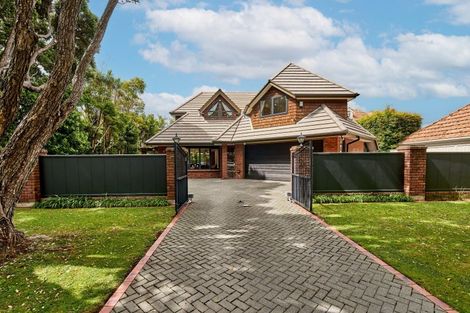 Photo of property in 7 Massey Avenue, Woburn, Lower Hutt, 5010