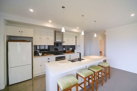 Photo of property in 20 Varsity Heights, Fitzherbert, Palmerston North, 4410