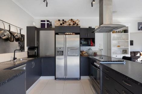 Photo of property in 15 Riddington Rise, Ohauiti, Tauranga, 3112