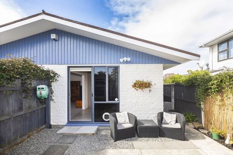 Photo of property in 1/290 Avonhead Road, Avonhead, Christchurch, 8042
