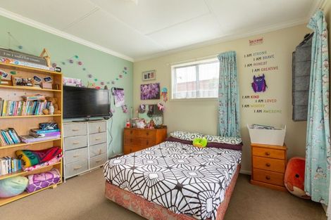 Photo of property in 24 Julia Street, Pahiatua, 4910