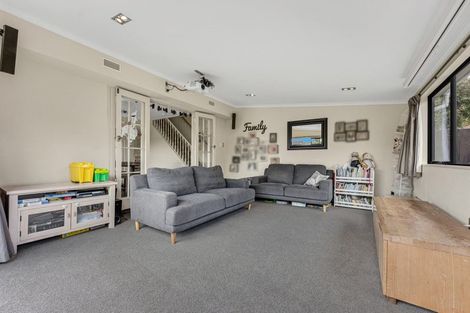 Photo of property in 3/28 Bramley Drive, Farm Cove, Auckland, 2012