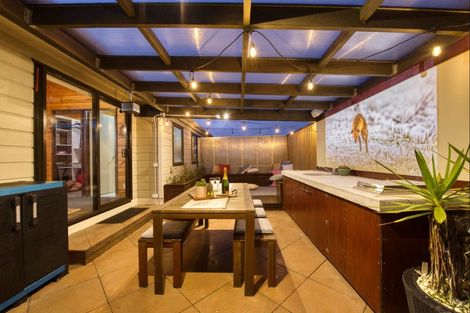 Photo of property in 17 Rice Crescent, Newlands, Wellington, 6037