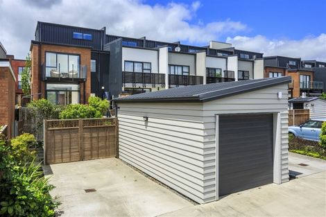 Photo of property in 198 Hobsonville Point Road, Hobsonville, Auckland, 0616