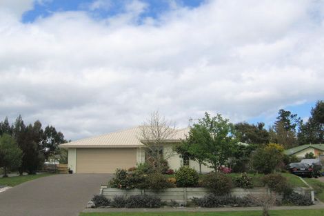 Photo of property in 61 Balmoral Drive, Hilltop, Taupo, 3330