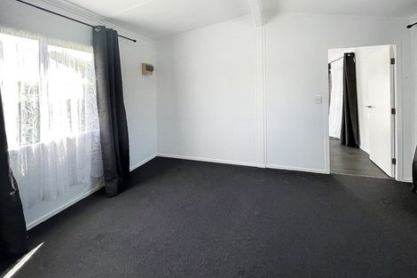 Photo of property in 2a Hendon Place, West End, Palmerston North, 4412