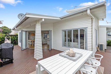 Photo of property in 33b Links Avenue, Mount Maunganui, 3116