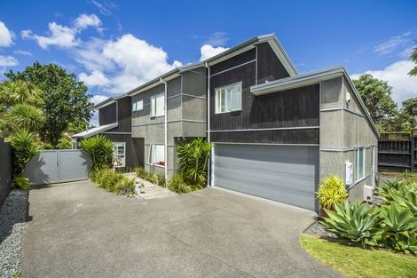 Photo of property in 8 Sealy Road, Torbay, Auckland, 0630