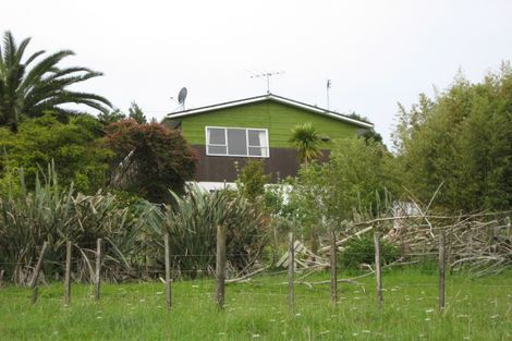 Photo of property in 847 Old North Road, Waimauku, 0882