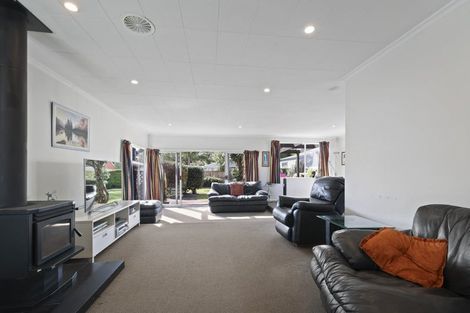 Photo of property in 8 Stackhouse Avenue, Bishopdale, Christchurch, 8053