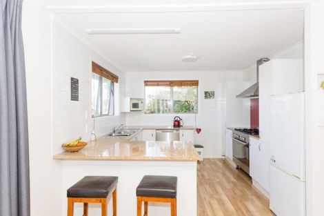 Photo of property in 25 Delaware Crescent, Russley, Christchurch, 8042