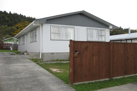 Photo of property in 26 Belgrave Street, Wainuiomata, Lower Hutt, 5014