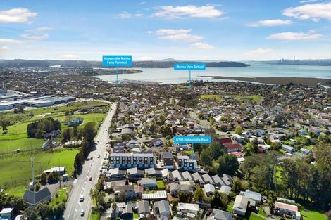 Photo of property in 8/105 Hobsonville Road, West Harbour, Auckland, 0618