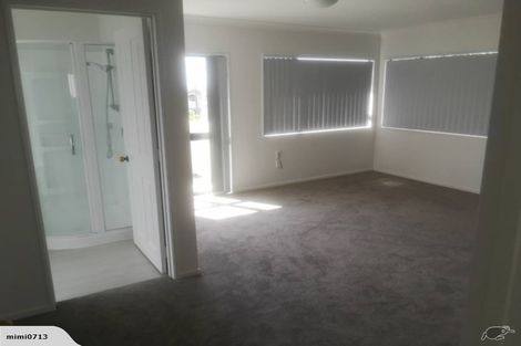 Photo of property in 8 Belvedere Court, West Harbour, Auckland, 0618
