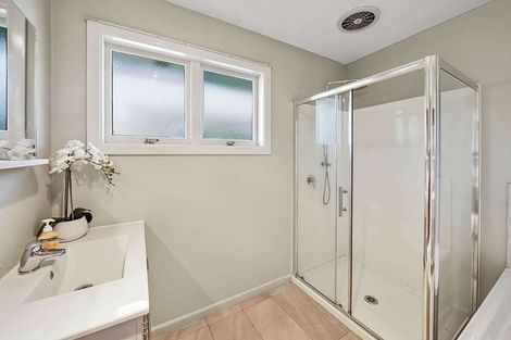 Photo of property in 47 Middlepark Road, Sockburn, Christchurch, 8042