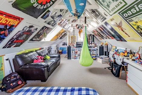 Photo of property in 38 Waiwaka Terrace, Strandon, New Plymouth, 4312