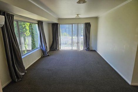 Photo of property in 4 Oakland Street, Northcote, Christchurch, 8052