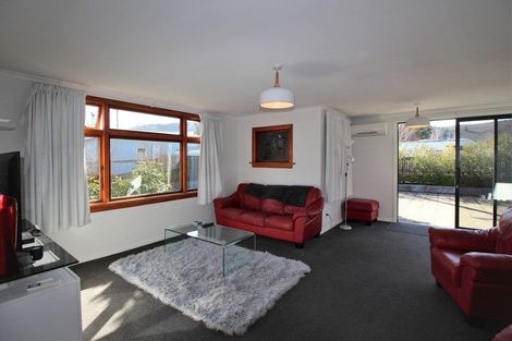 Photo of property in 37 Newcastle Street, Clyde, 9330