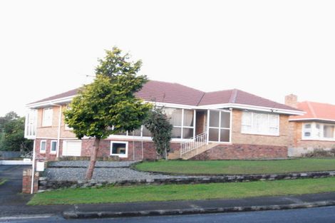 Photo of property in 46 Lynmore Drive, Hillpark, Auckland, 2102