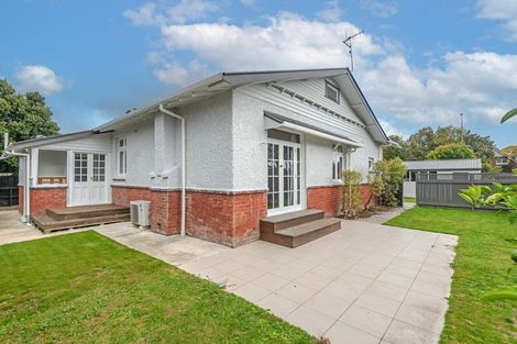 Photo of property in 322 College Street, West End, Palmerston North, 4410