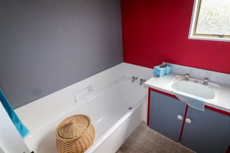 Photo of property in 12 Gregg Street, Dannevirke, 4930