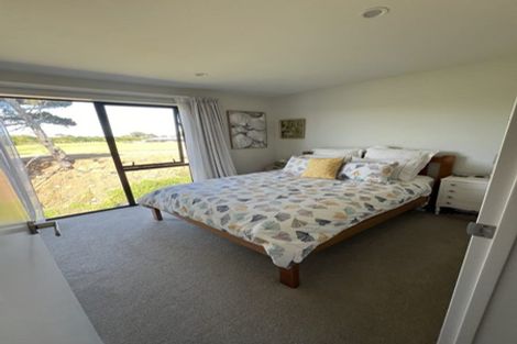 Photo of property in 41 Whai Hua Lane, Mangere Bridge, Auckland, 2022