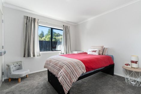 Photo of property in 74 Park Road, Carterton, 5713